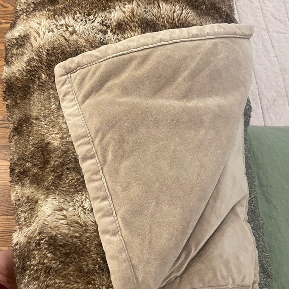 Pottery Barn throw - Picture 4 of 4